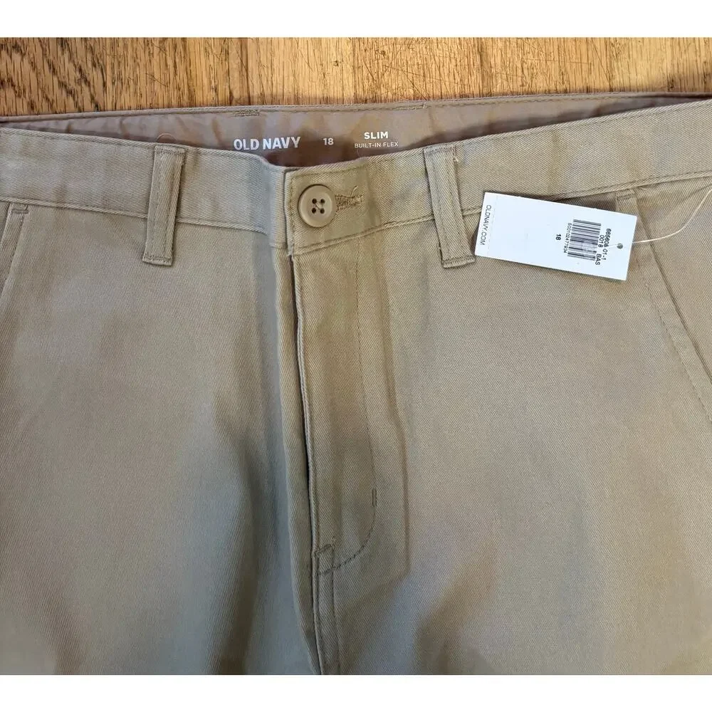 NWT Boys Old Navy Boys Khaki School Uniform Slim Leg Chino Pants, size 18